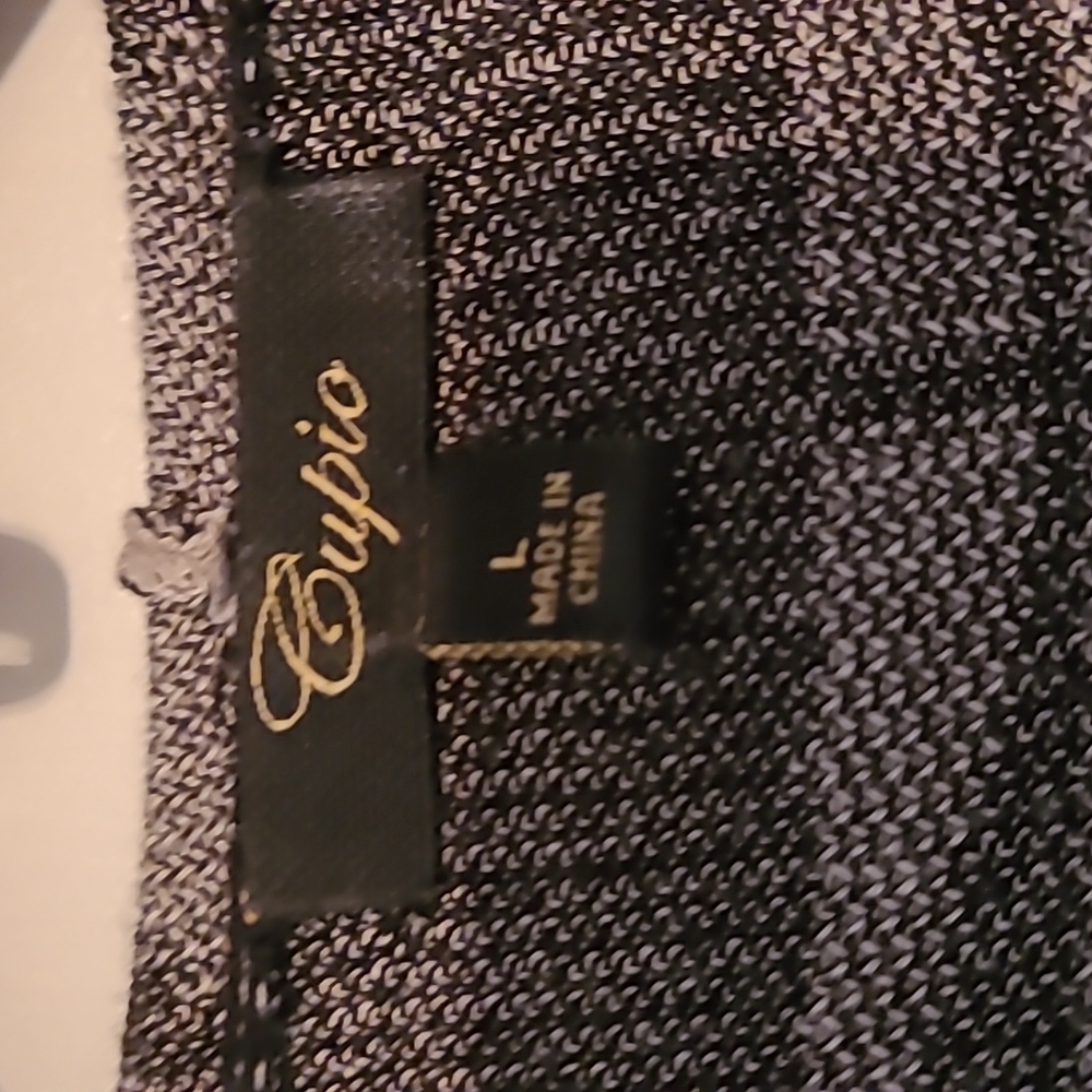 Cardigan - Picture 2 of 3